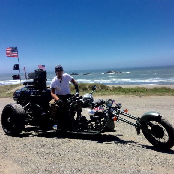 Meet your Posher, Tom - Picture 1 of 1